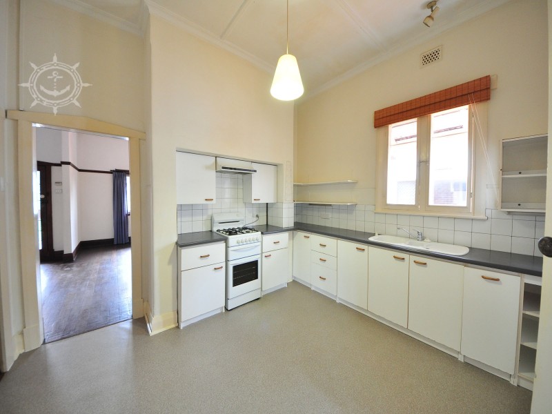 137 Marmion Street, Fremantle WA 6160