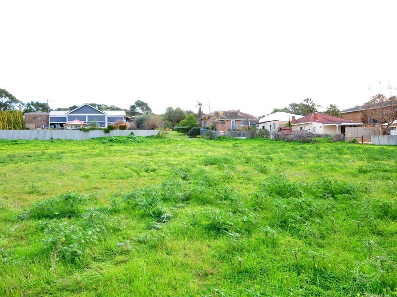 10 Southend Road, Hamilton Hill WA 6163