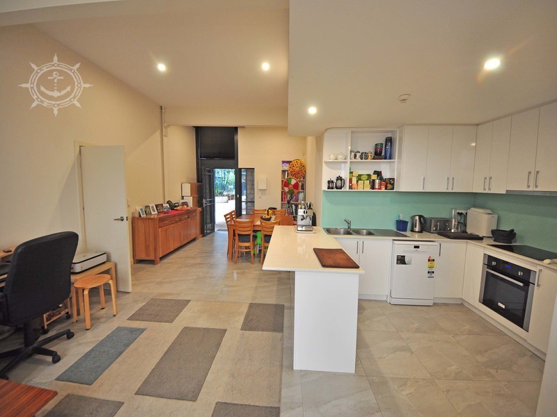 26/13 Cantonment Street, Fremantle WA 6160