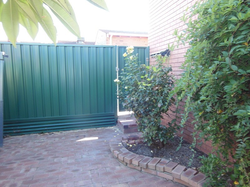 4/182 Holland Street, Fremantle WA 6160
