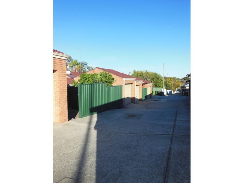 4/182 Holland Street, Fremantle WA 6160
