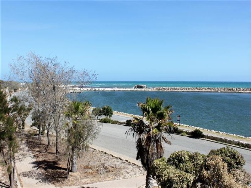 53 Montebello Boulevard, Two Rocks WA 6037