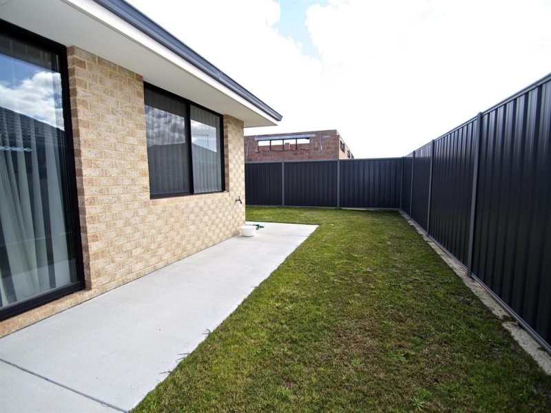 3 Rowntree Loop, Landsdale WA 6065