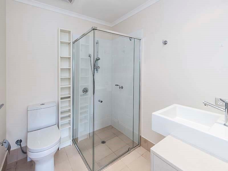 13/1 Walsh Loop, Joondalup WA 6027
