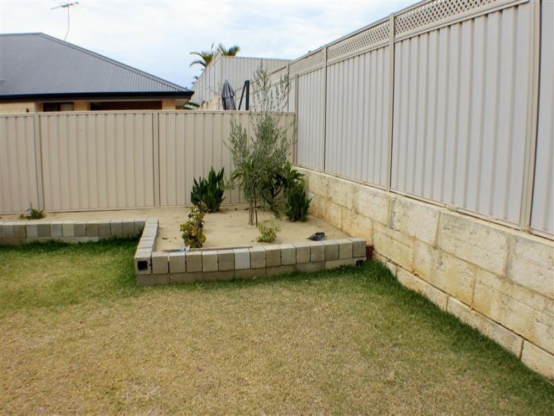 2 Tattershall Road, Darch WA 6065