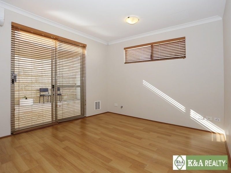 22B Hardcastle Avenue, Landsdale WA 6065