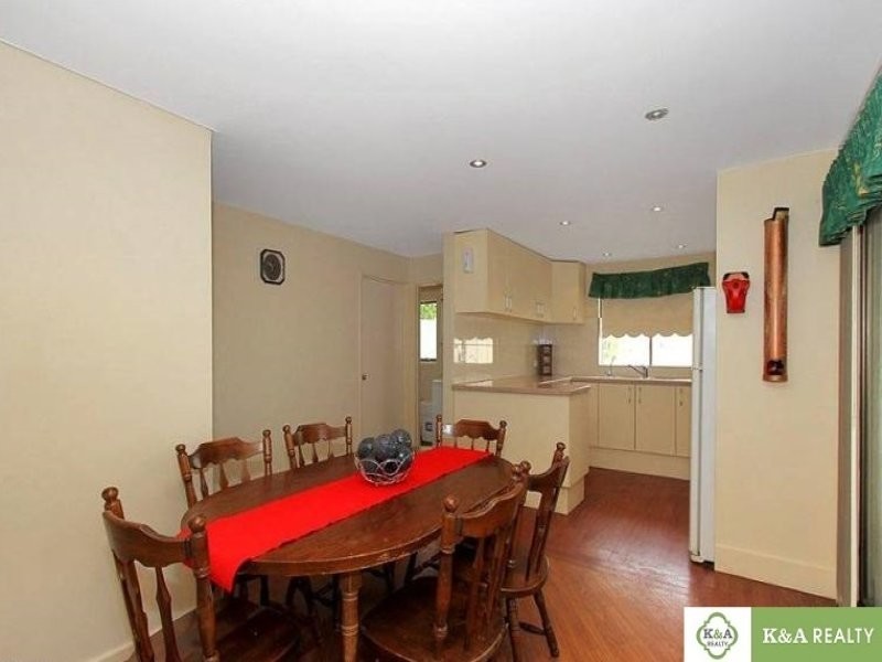 8 Wanill Place, Wanneroo WA 6065