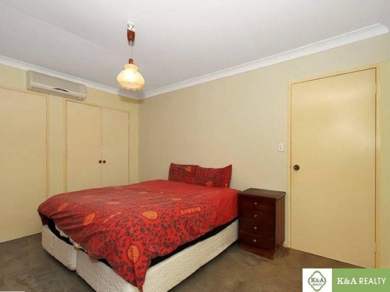 8 Wanill Place, Wanneroo WA 6065