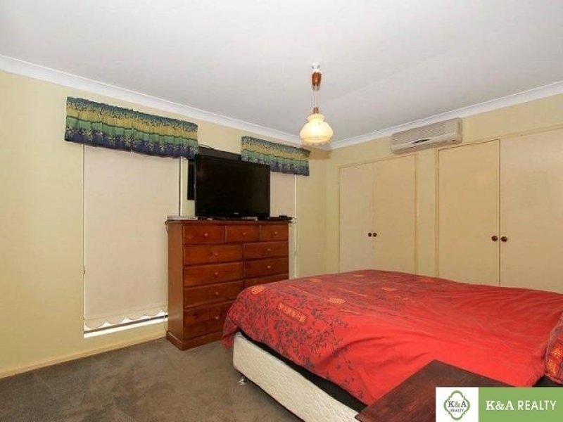 8 Wanill Place, Wanneroo WA 6065