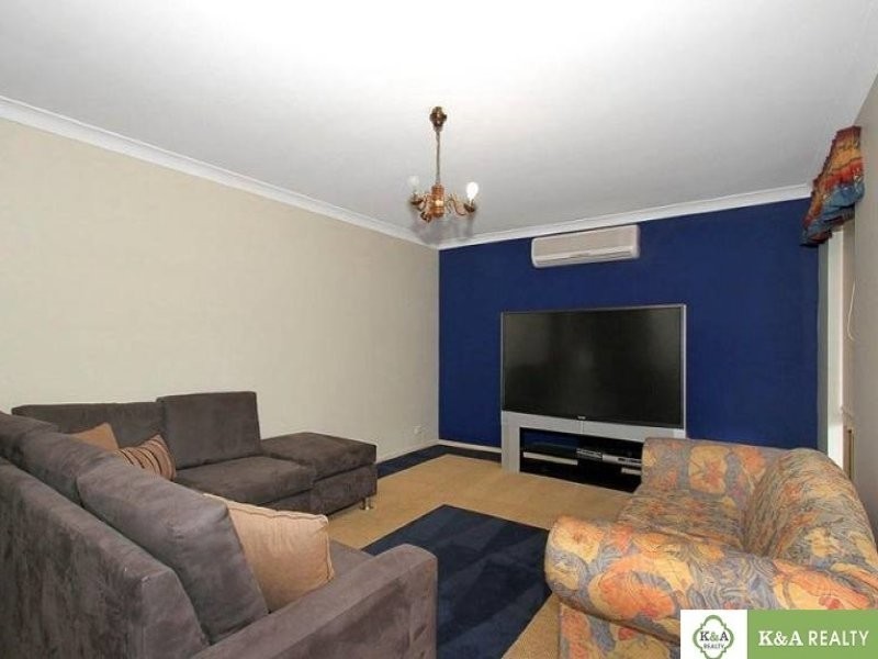 8 Wanill Place, Wanneroo WA 6065