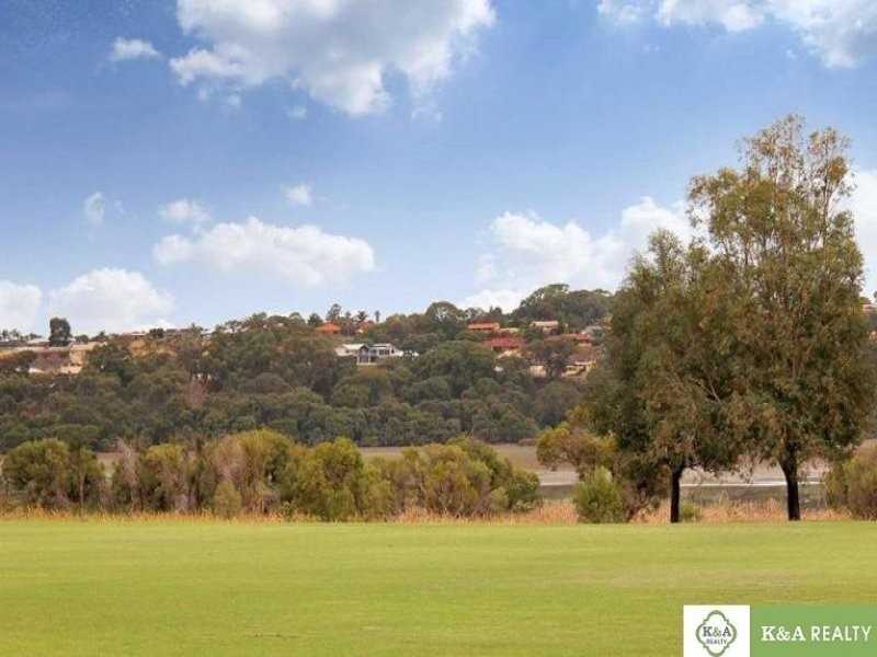 8 Wanill Place, Wanneroo WA 6065