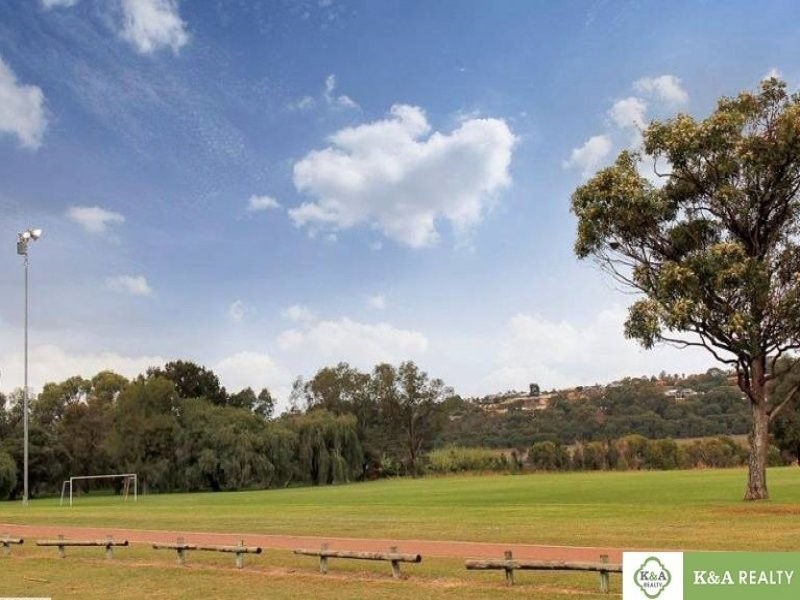 8 Wanill Place, Wanneroo WA 6065