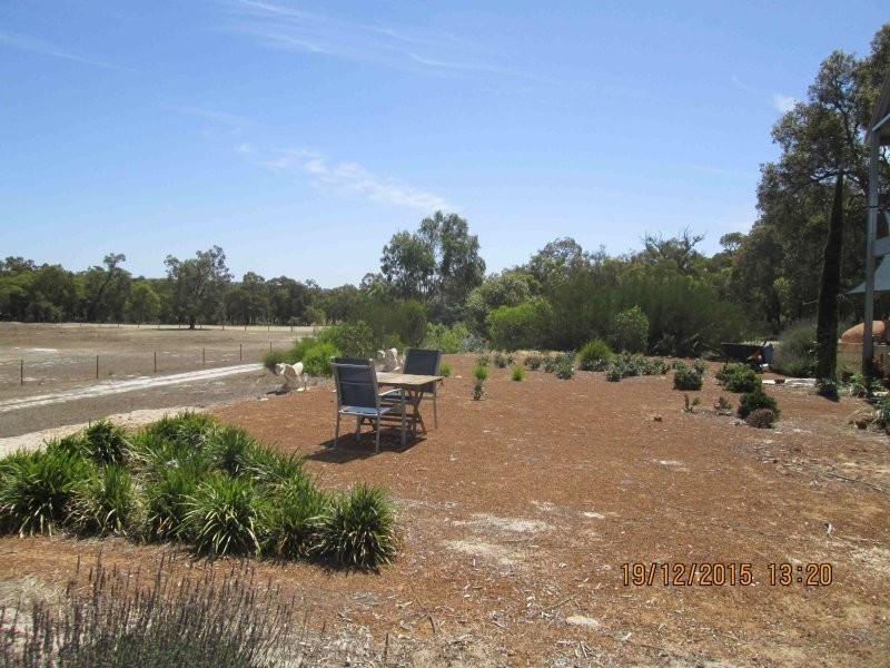 2152 Chittering Road, Lower Chittering WA 6084