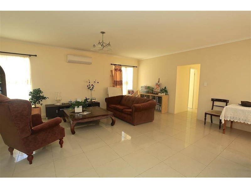 93 Cooper Street, Madeley WA 6065