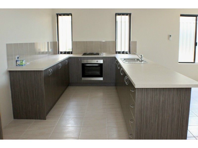 32 Babylon Bend, Landsdale WA 6065