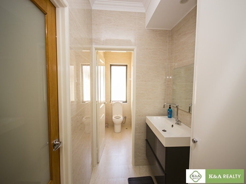 3 Westbury Lane, Madeley WA 6065