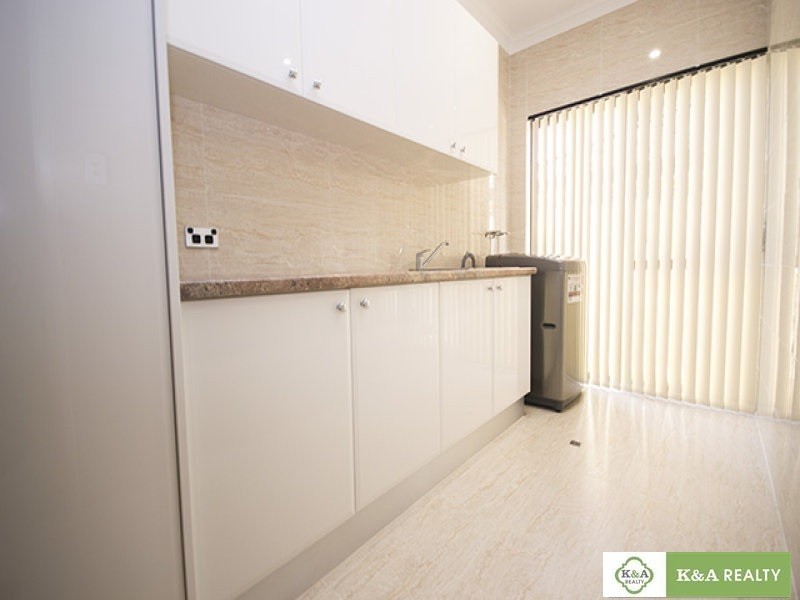 3 Westbury Lane, Madeley WA 6065