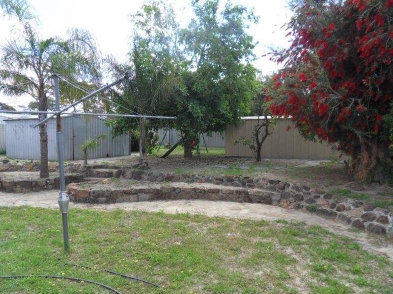 53 Ipswich Cres, Girrawheen WA 6064