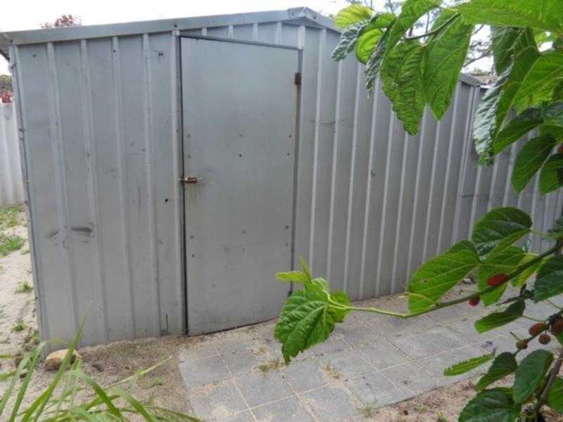 53 Ipswich Cres, Girrawheen WA 6064