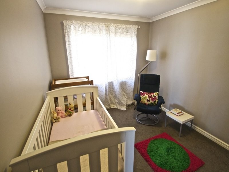 15 Bathurst Gardens, Darch WA 6065