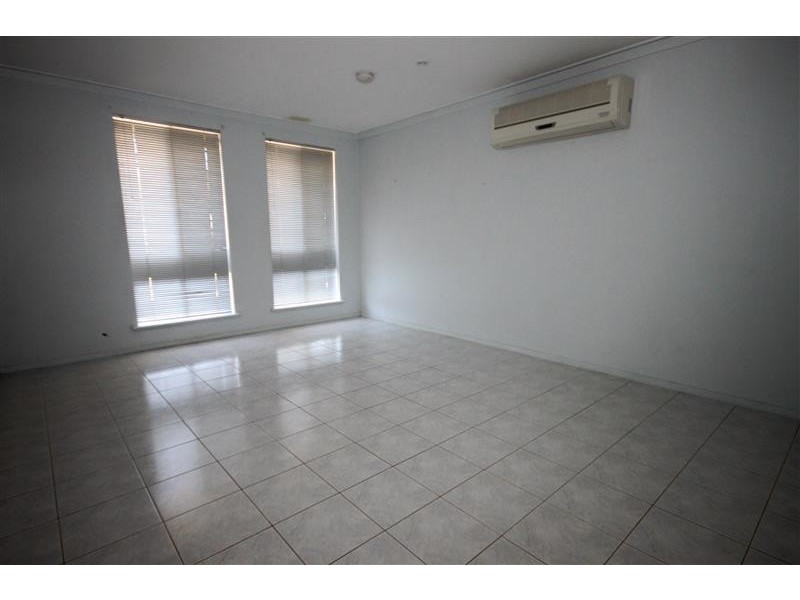 5 Yera Place, Wanneroo WA 6065