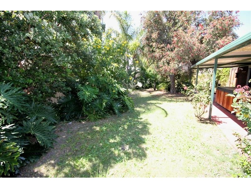 5 Yera Place, Wanneroo WA 6065