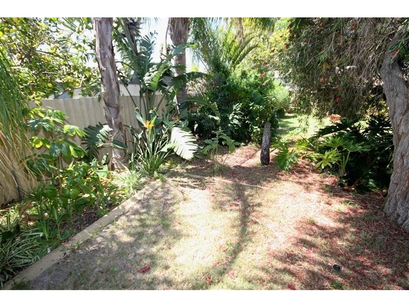 5 Yera Place, Wanneroo WA 6065