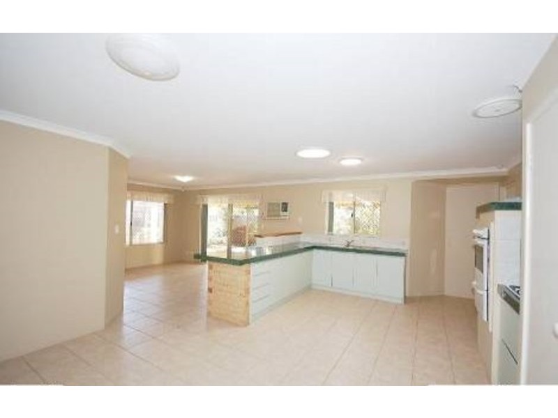 25 Valley Views Drive, Landsdale WA 6065