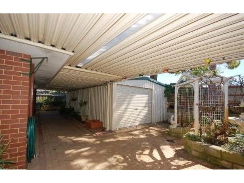 25 Valley Views Drive, Landsdale WA 6065