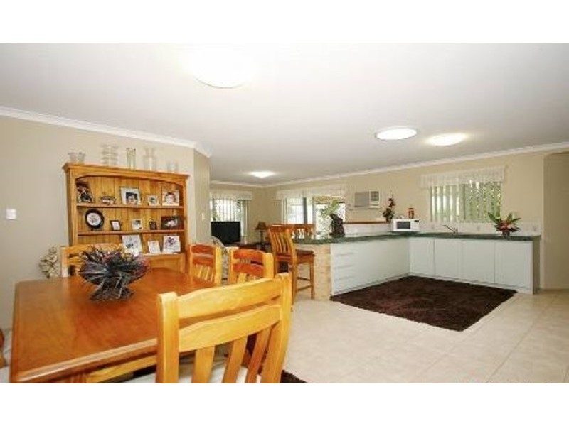 25 Valley Views Drive, Landsdale WA 6065