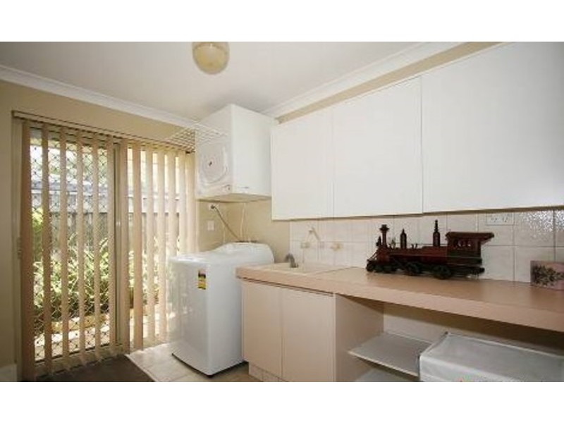 25 Valley Views Drive, Landsdale WA 6065