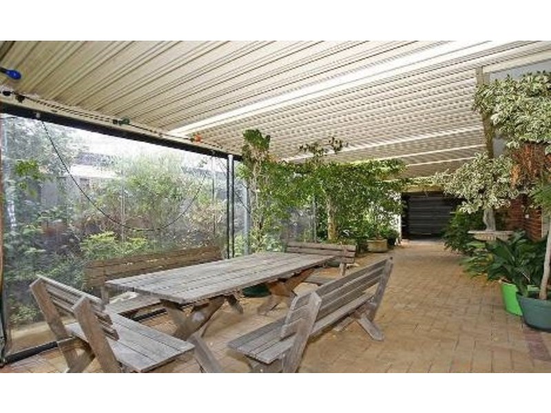 25 Valley Views Drive, Landsdale WA 6065