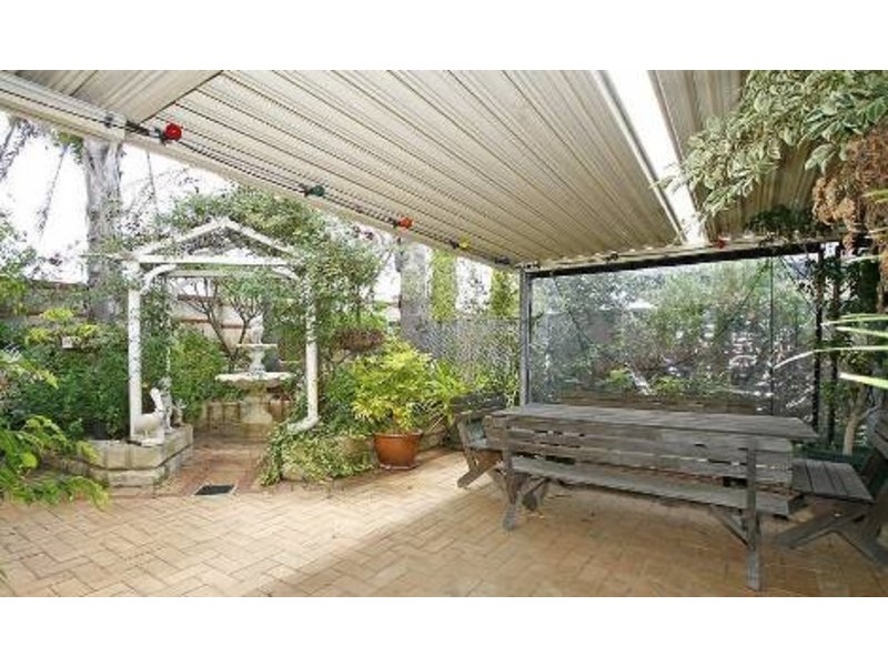 25 Valley Views Drive, Landsdale WA 6065