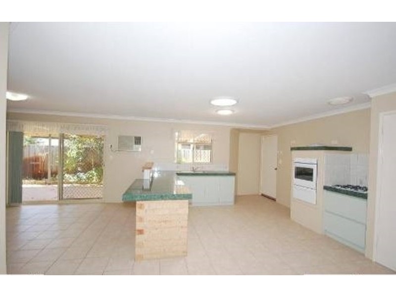 25 Valley Views Drive, Landsdale WA 6065