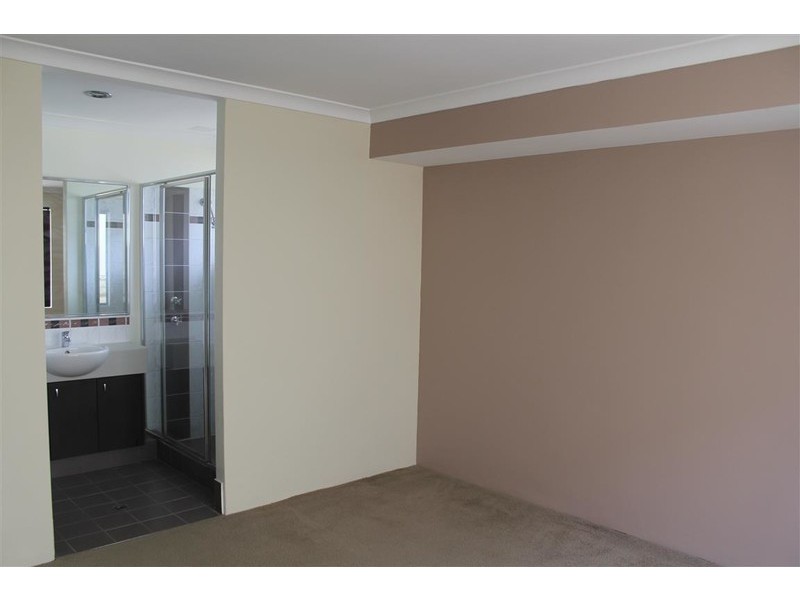 16 Rometta Way, Sinagra WA 6065