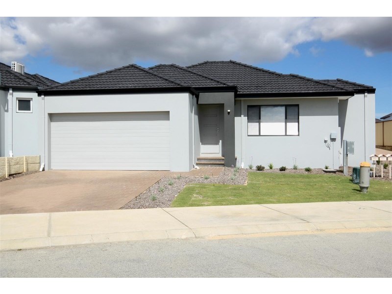 5A Esmerelda Pass, Darch WA 6065