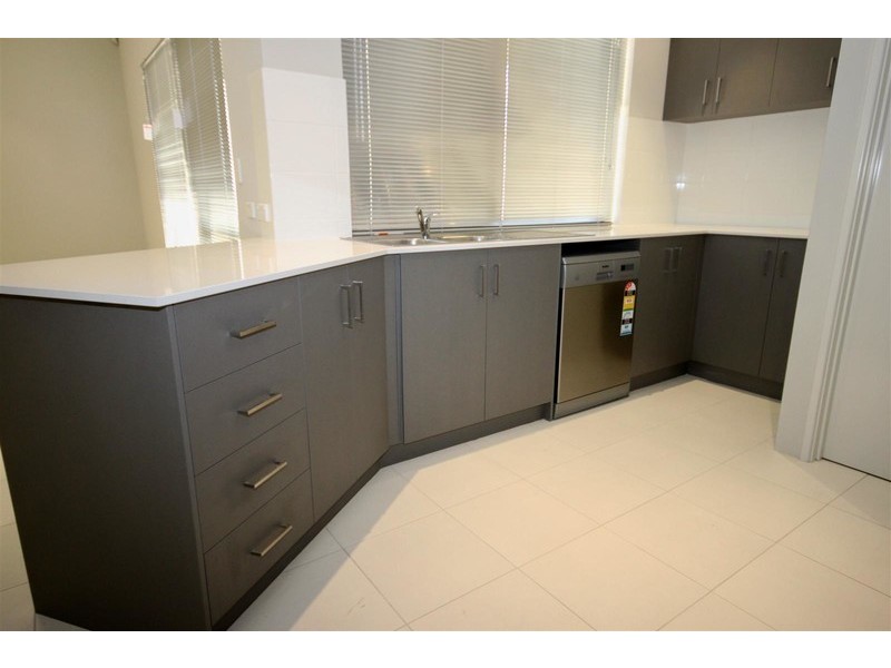 5A Esmerelda Pass, Darch WA 6065