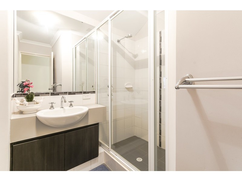 28A Hellfire Drive, Darch WA 6065