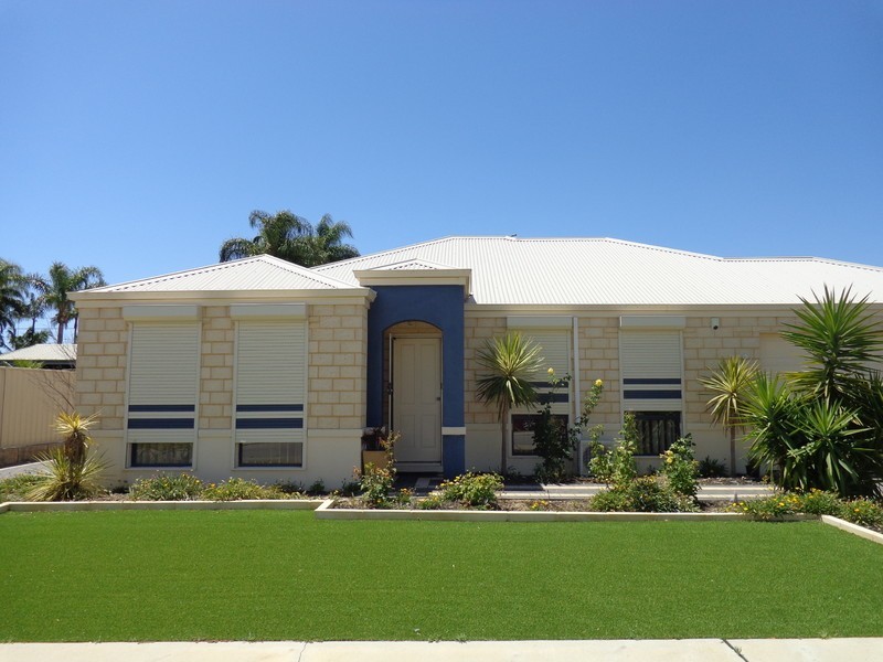28A Hellfire Drive, Darch WA 6065