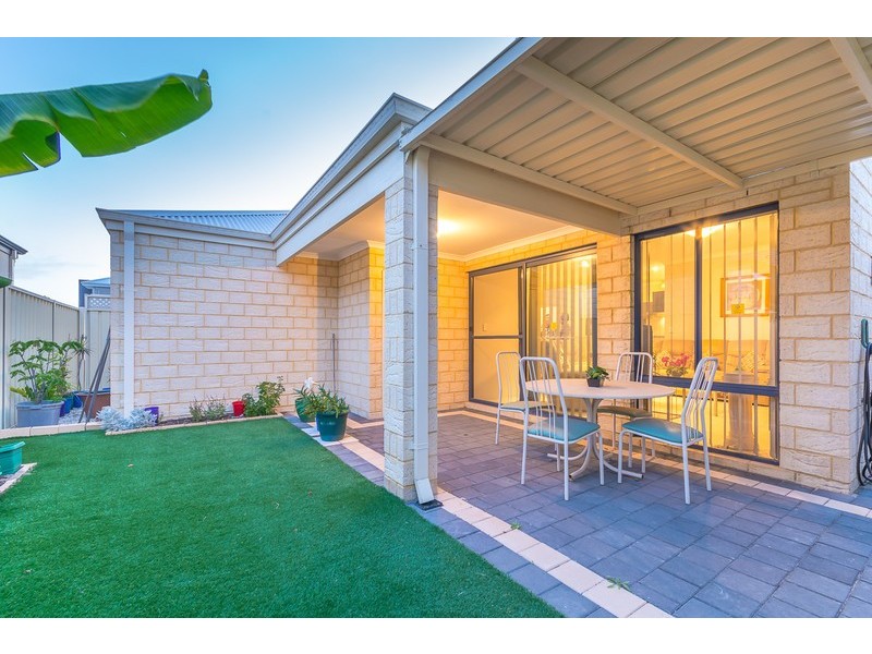 28A Hellfire Drive, Darch WA 6065