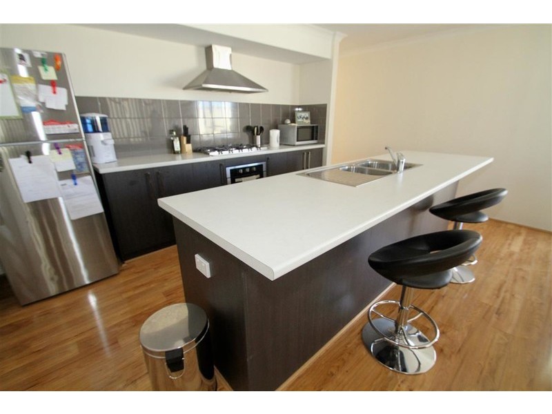 4 Merlot Way, Pearsall WA 6065