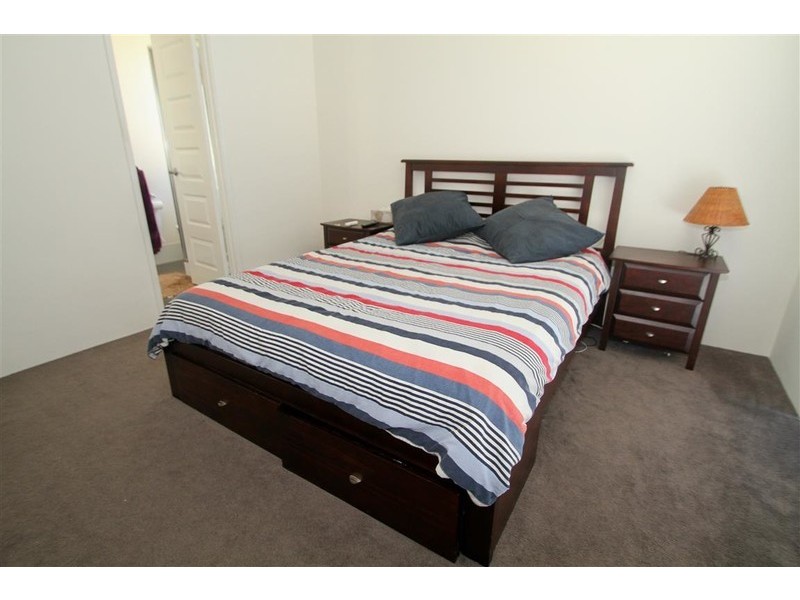 4 Merlot Way, Pearsall WA 6065