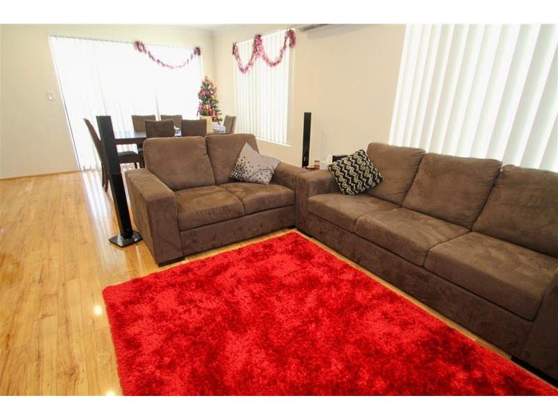 4 Merlot Way, Pearsall WA 6065