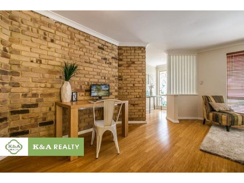 18 Richardson Court, Woodvale WA 6026