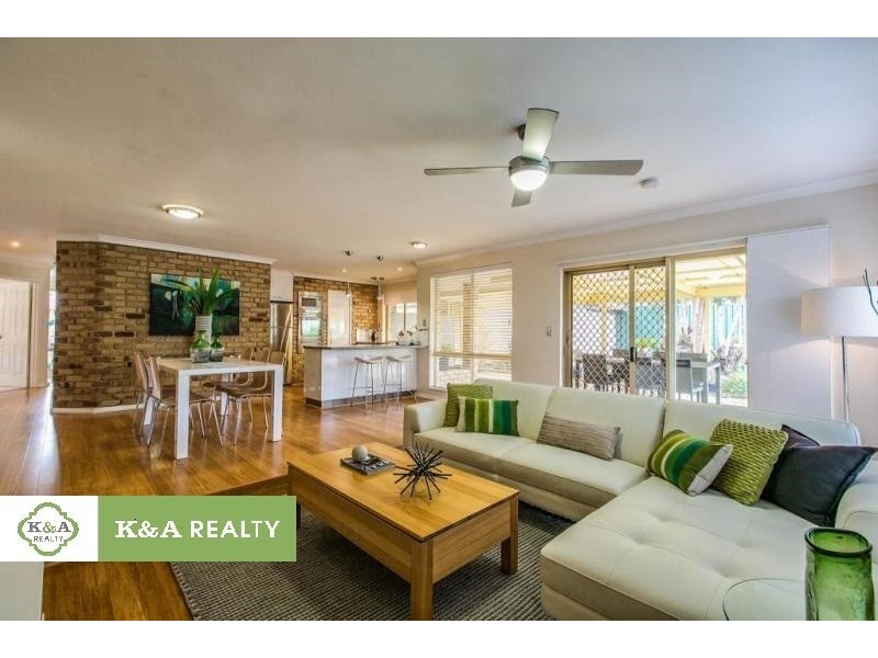 18 Richardson Court, Woodvale WA 6026