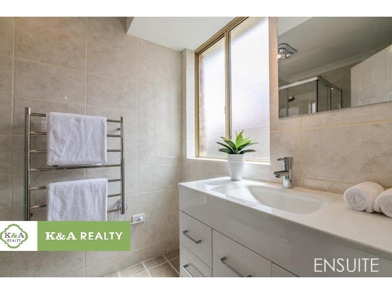 18 Richardson Court, Woodvale WA 6026