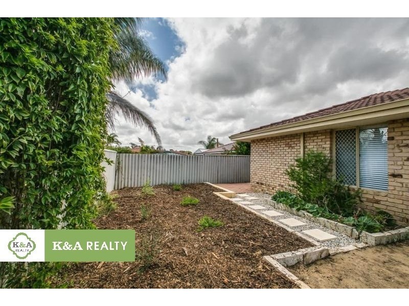 18 Richardson Court, Woodvale WA 6026