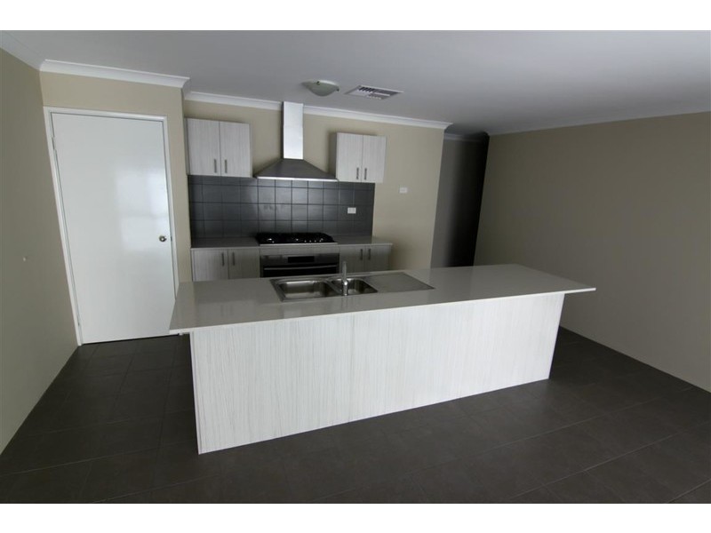 309 Landsdale Road, Landsdale WA 6065