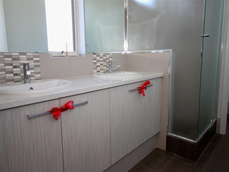 64 Marginson Drive, Landsdale WA 6065