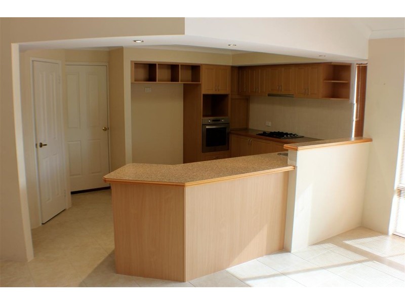 10 Kilchurn Promenade, Darch WA 6065